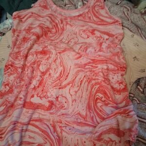 No Boundaries Pink and White Swirl Tank Top